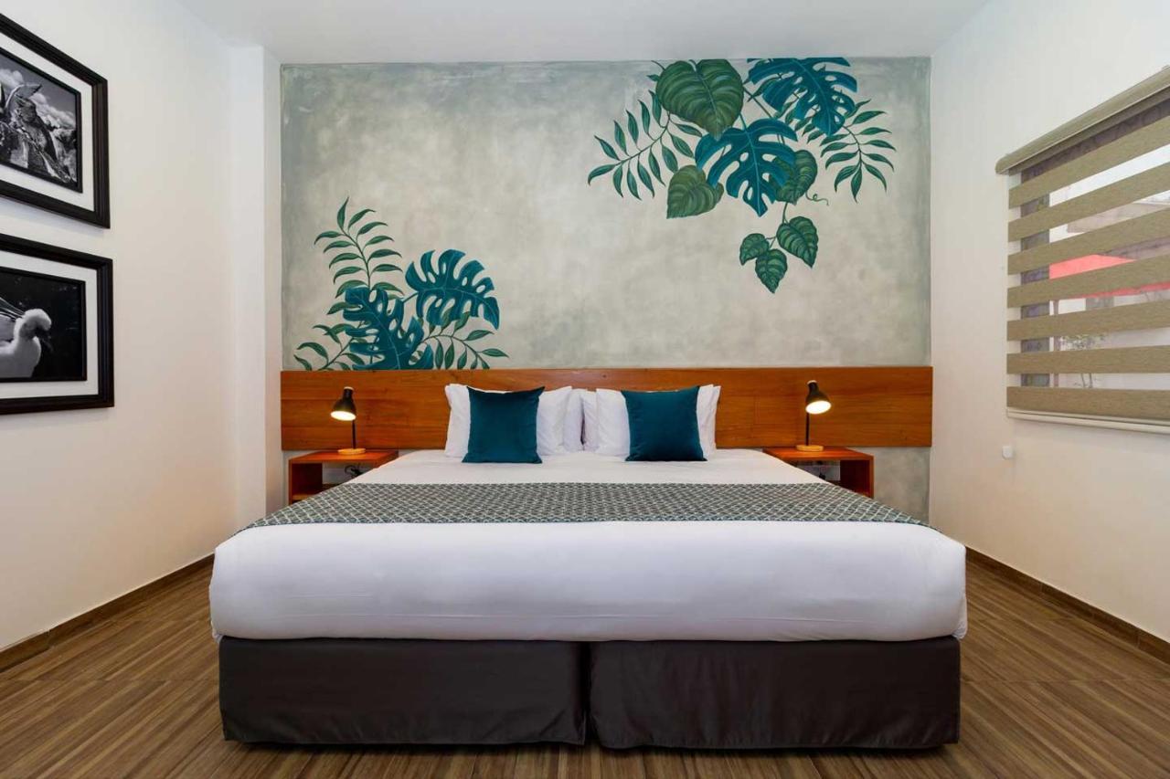 Plaza Luna Suites Puerto Ayora  Extérieur photo