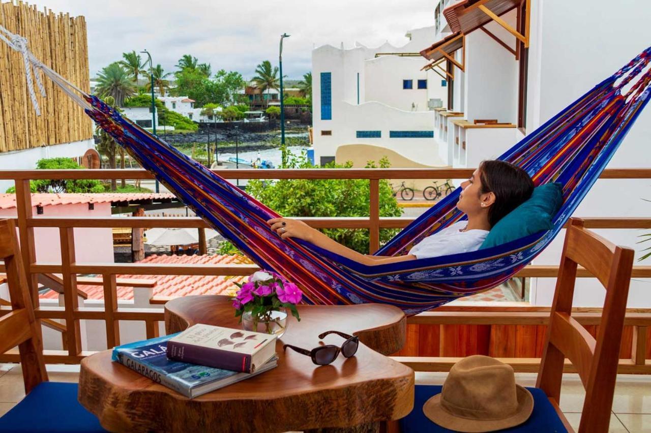 Plaza Luna Suites Puerto Ayora  Extérieur photo