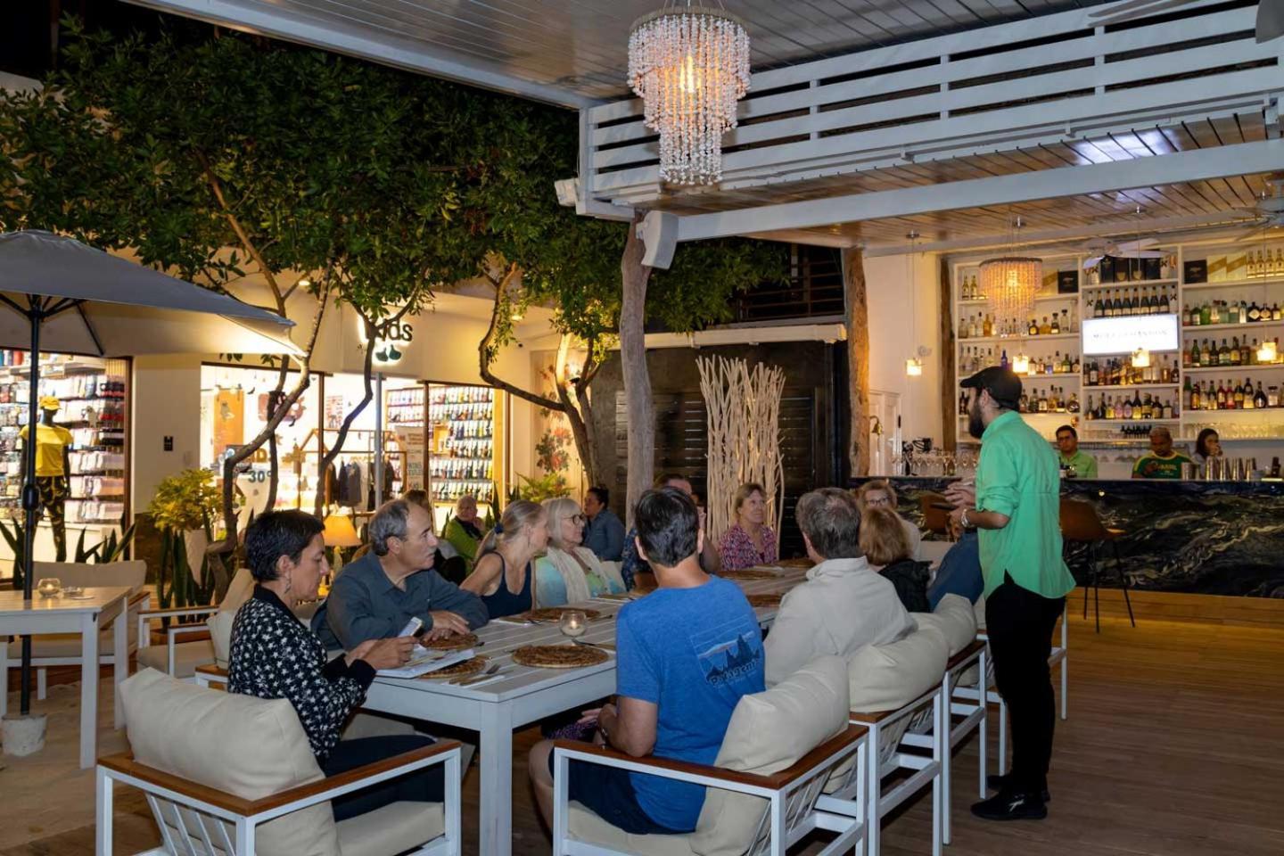 Plaza Luna Suites Puerto Ayora  Extérieur photo