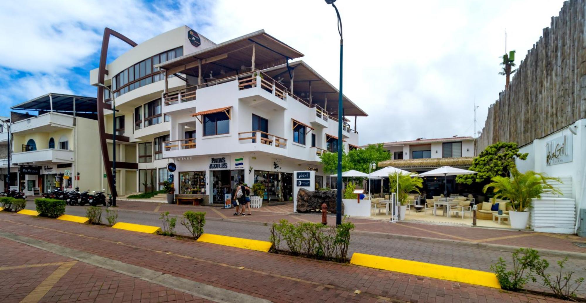Plaza Luna Suites Puerto Ayora  Extérieur photo